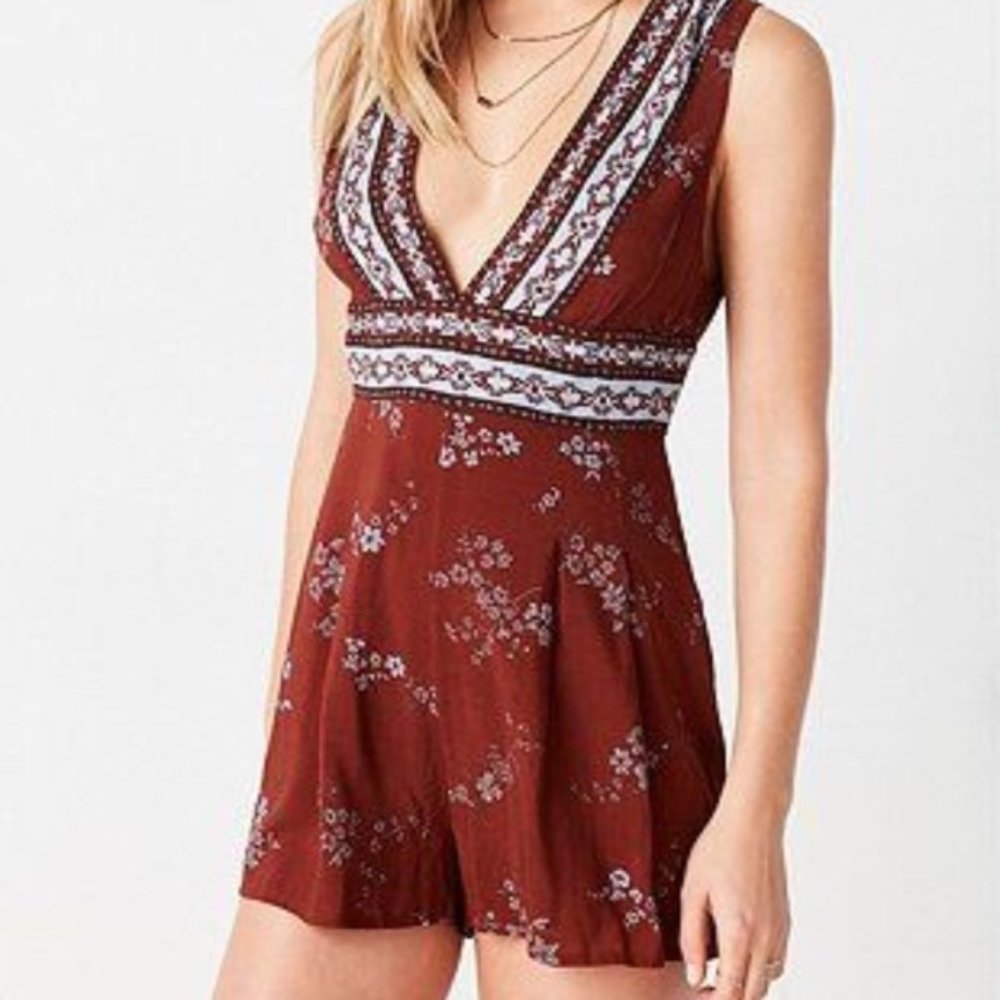 Urban Outfitters Romper Size 4